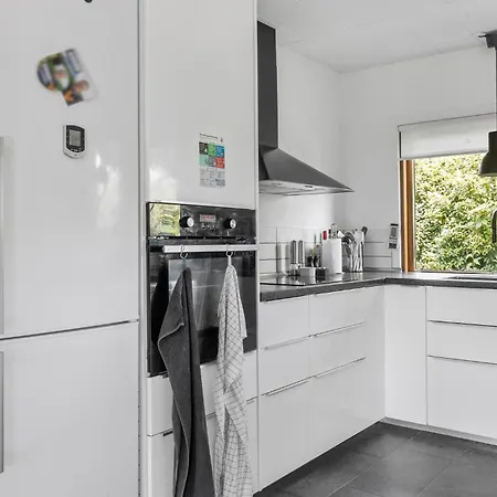 Beautiful In With Kitchen