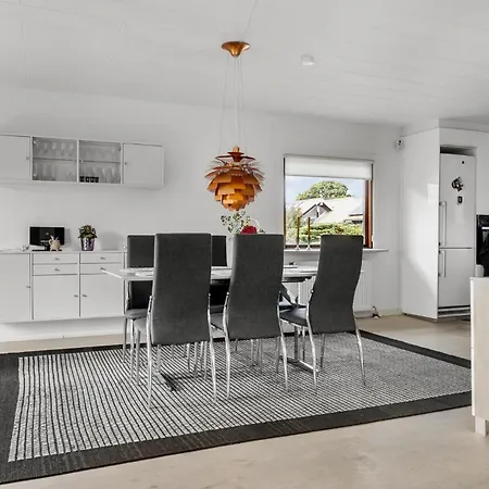 Holiday home 3 Bedroom Beautiful In