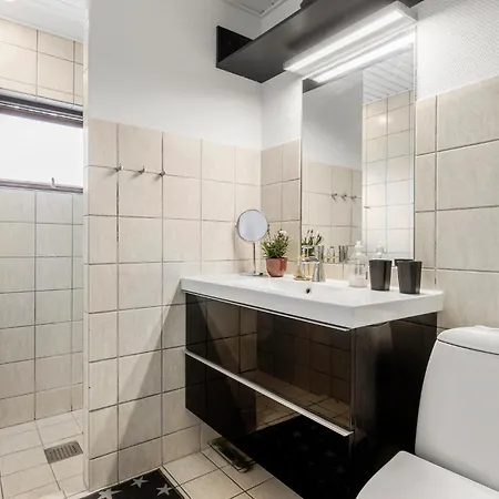 3 Bedroom Beautiful In Prázdninový dům